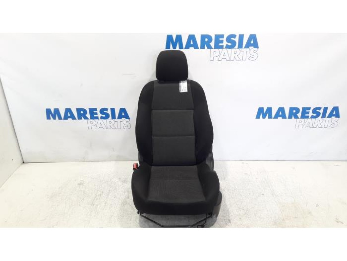 Peugeot - 207 - Sitz links