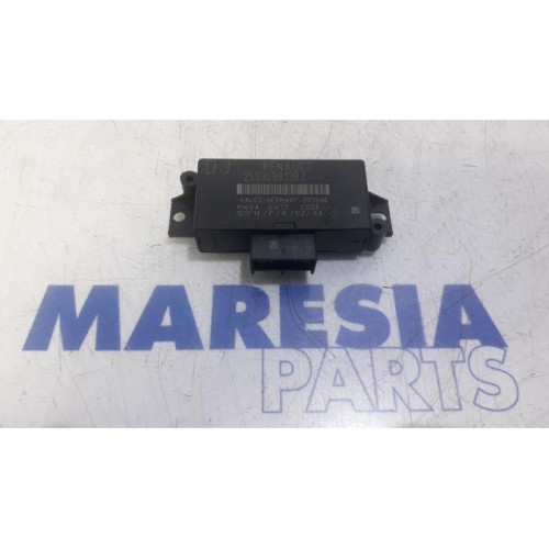 Renault - Megane - PDC Module