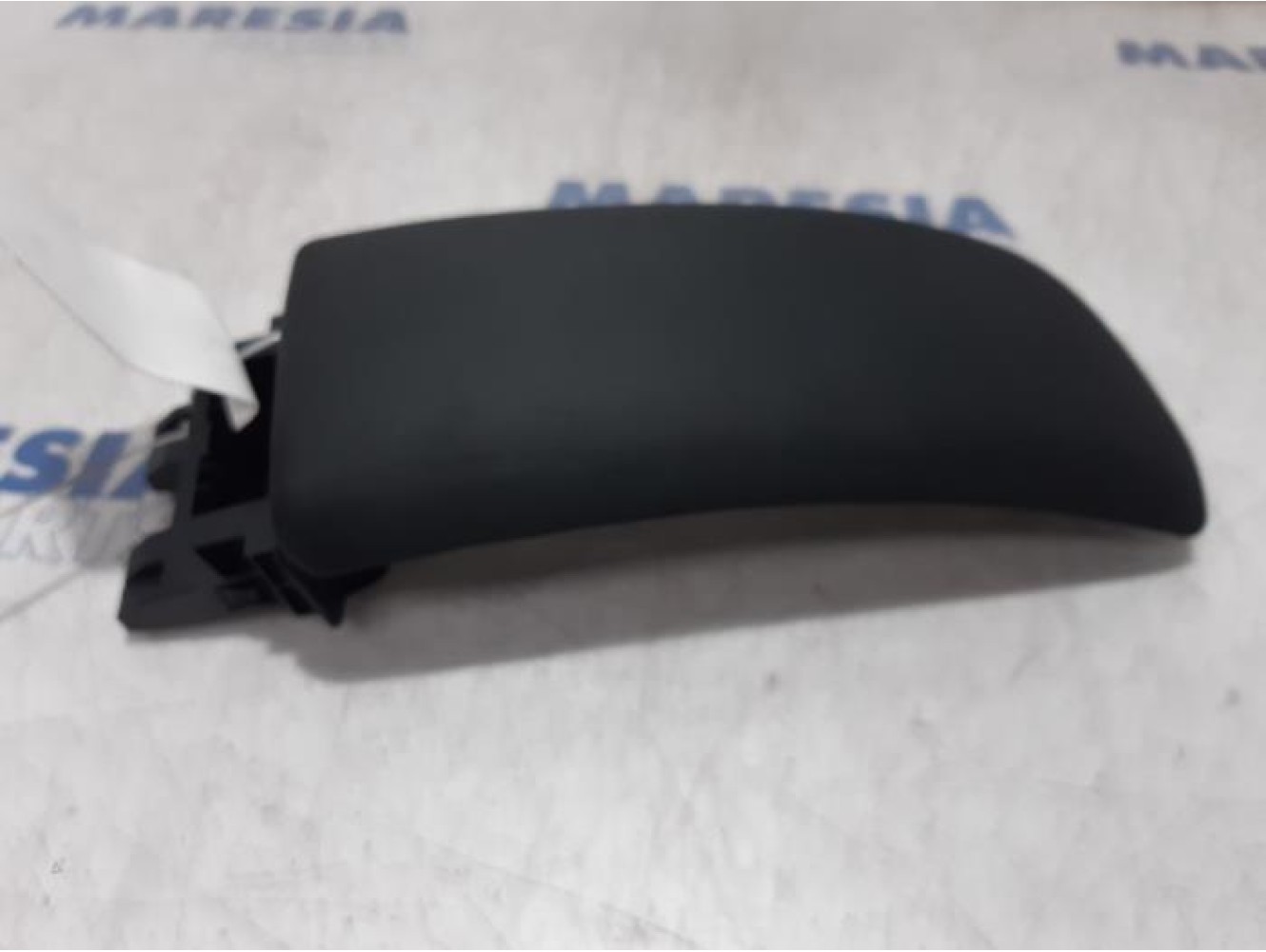 Renault - Megane - Armrest