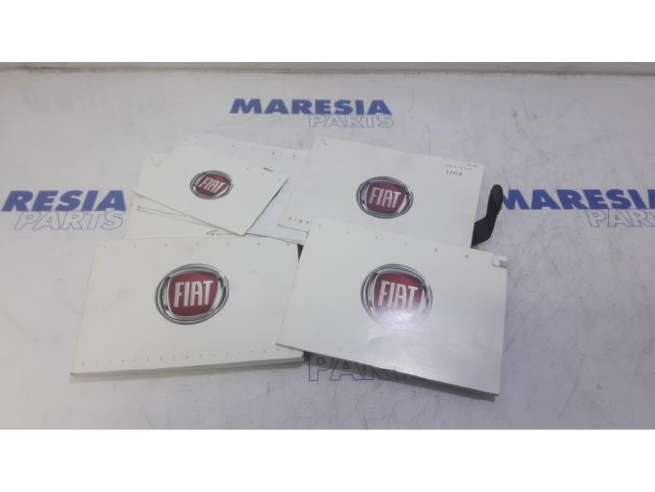 Fiat - 500 - Instruction Booklet
