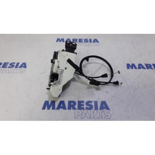 Peugeot - 207 - Front door lock mechanism 4-door, right