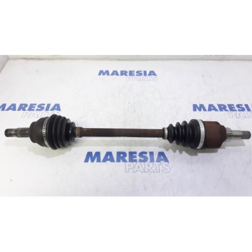 Peugeot - 207 - Front drive shaft, left