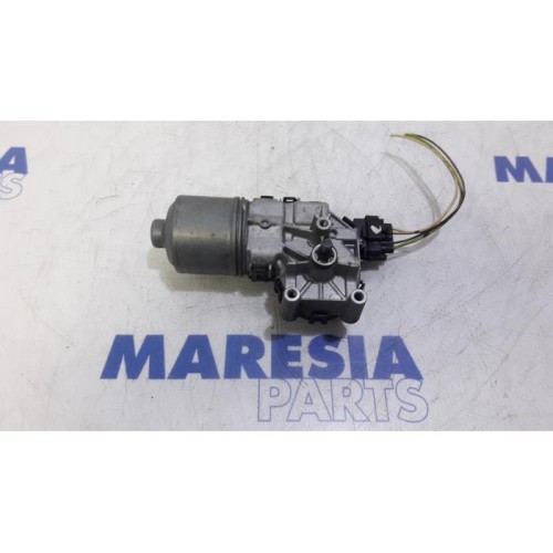 Peugeot - 207 - Front wiper motor