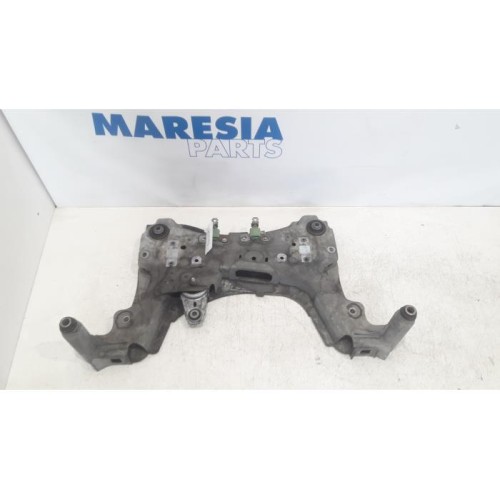 Renault - Scenic - Subframe