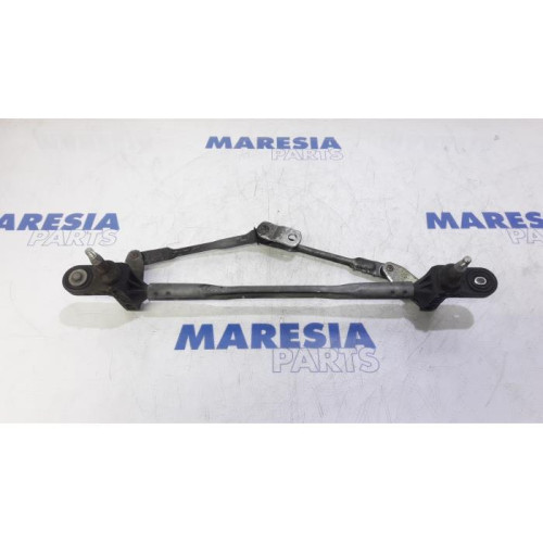 Fiat - 500 - Wiper mechanism