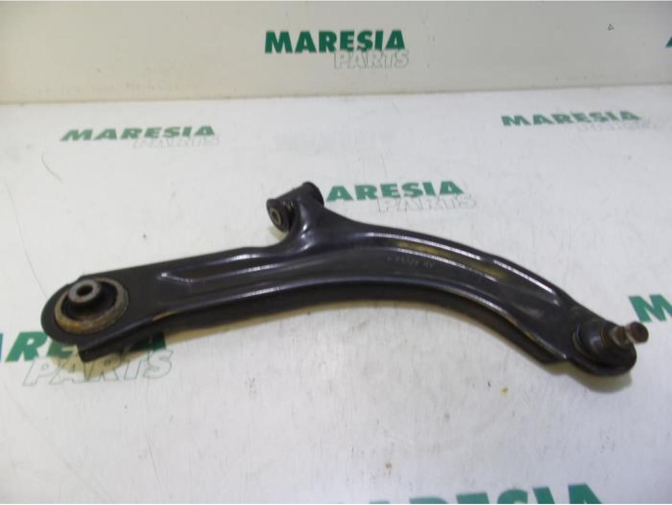 Renault - Modus - Front lower wishbone, right