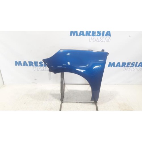 Renault - Scenic - Front wing, left