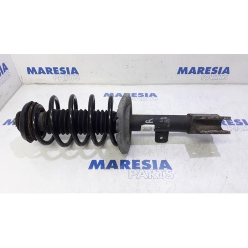 Peugeot - 308 - Front shock absorber rod, right