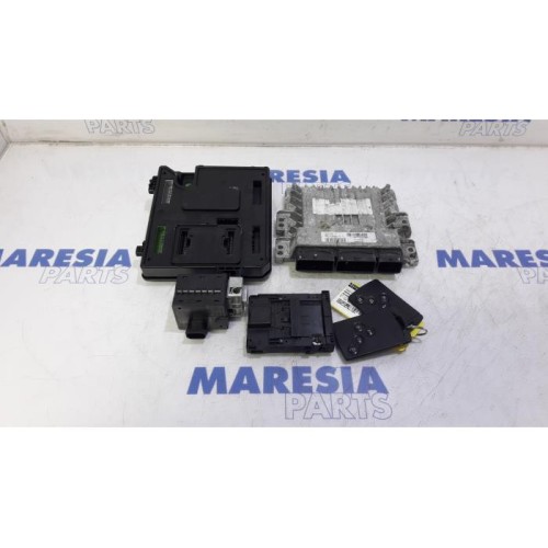 Renault - Scenic - Ordinateur gestion moteur