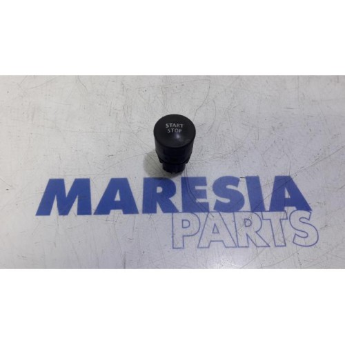 Renault - Scenic - Start/stop switch