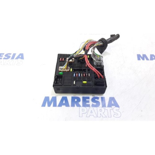 Renault - Scenic - Fuse box