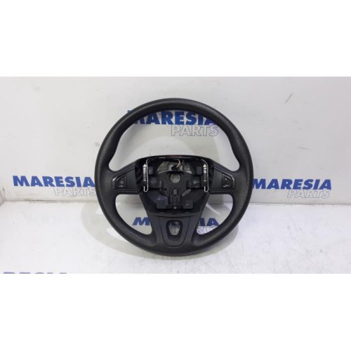 Renault - Scenic - Steering wheel