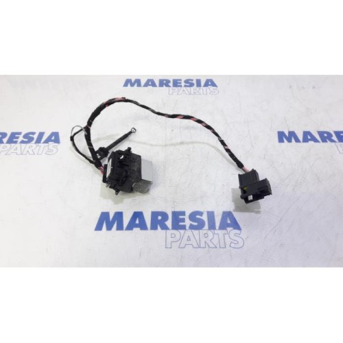 Renault - Scenic - Heater resistor