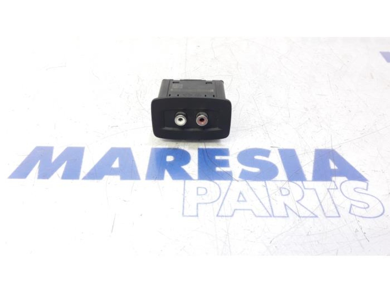 Renault - Scenic - AUX/USB aansluiting