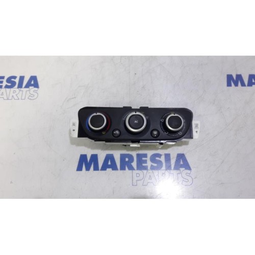 Renault - Scenic - Heater control panel