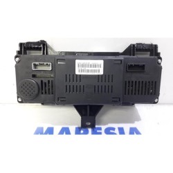Renault - Scenic - Instrument panel