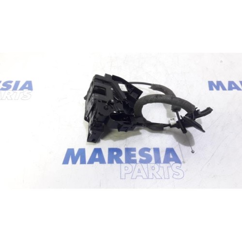 Renault - Megane - Deurslot Mechaniek 4Deurs links-achter