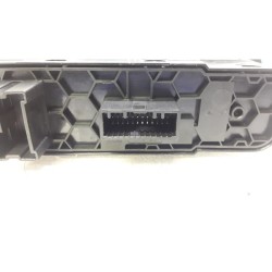 Renault - Megane - Multi-functional window switch
