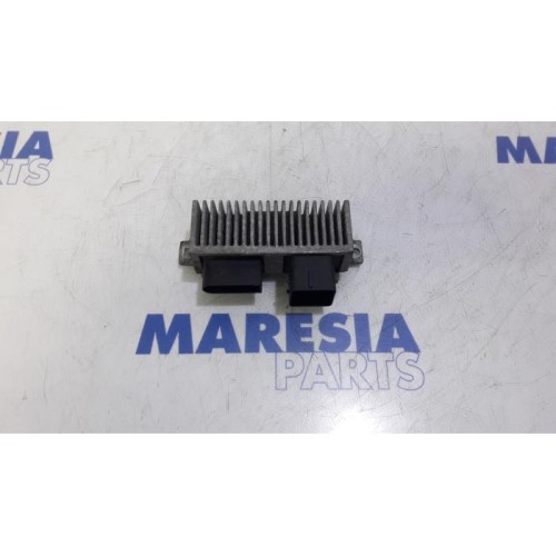 Renault - Scenic - Glow plug relay