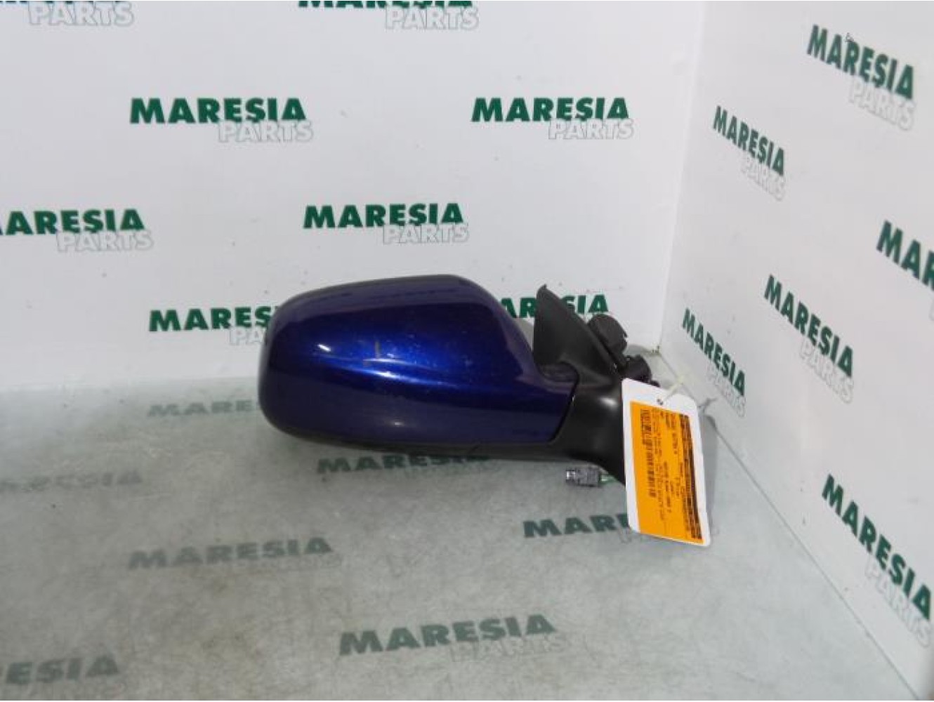Peugeot - 307 - Wing mirror, right