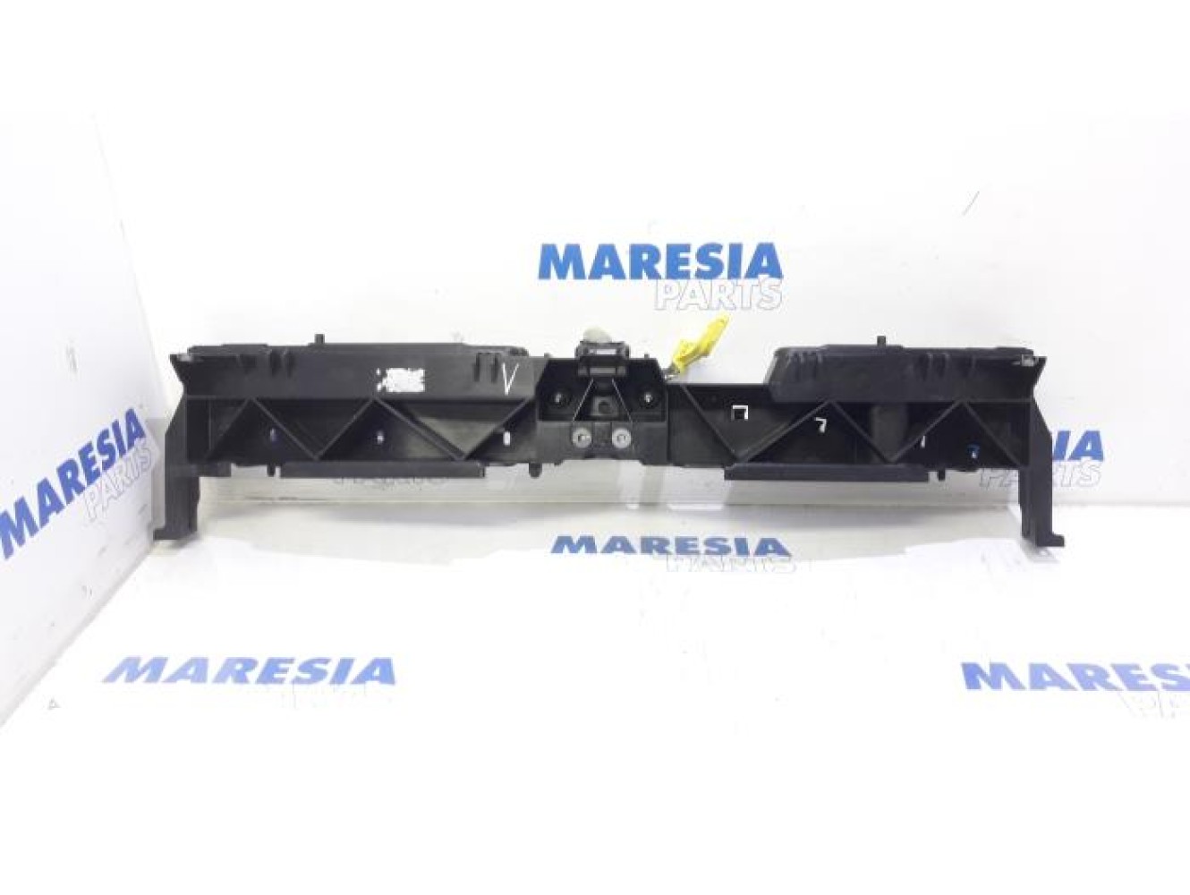 Citroen - C3 Picasso - Lock plate