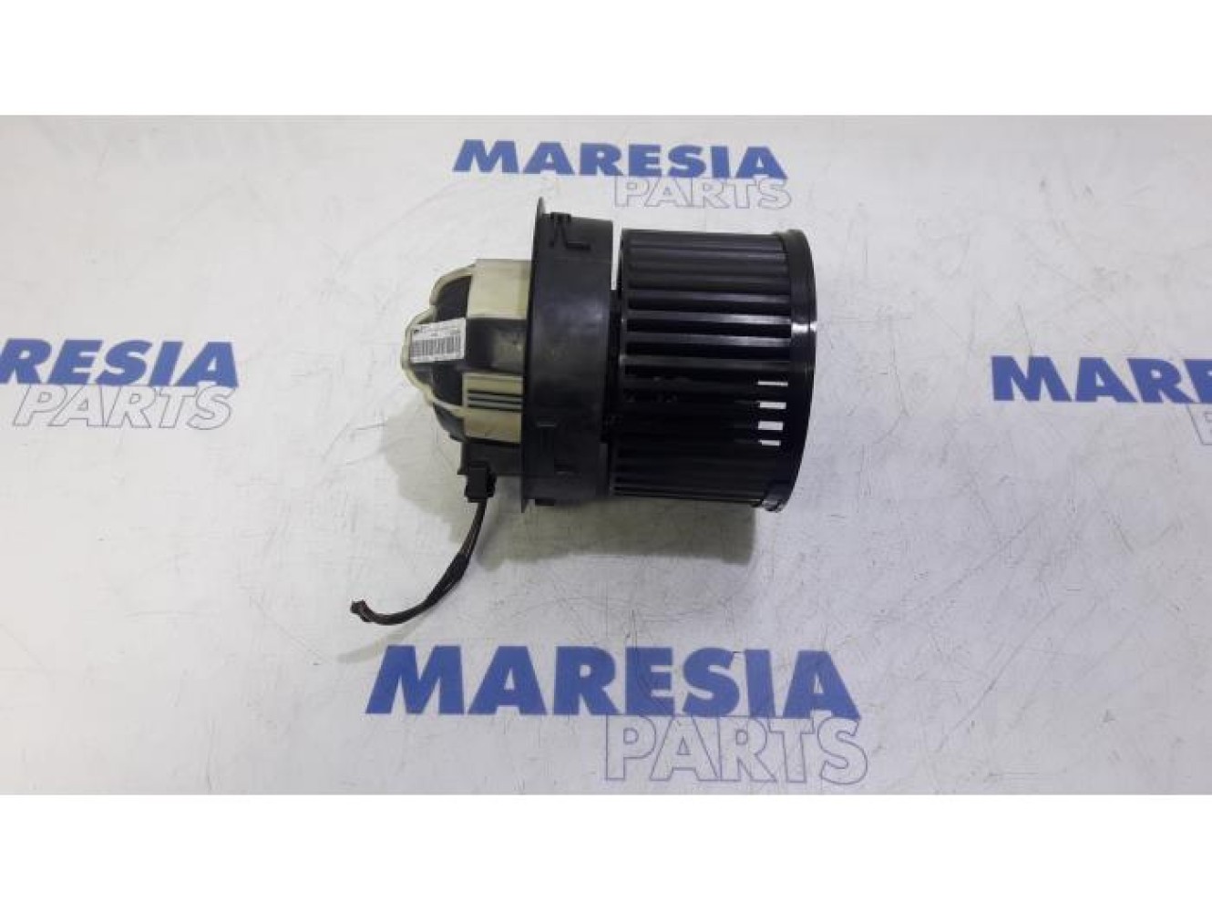 Citroen - C3 Picasso - Heating and ventilation fan motor
