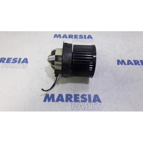 Citroen - C3 Picasso - Heating and ventilation fan motor