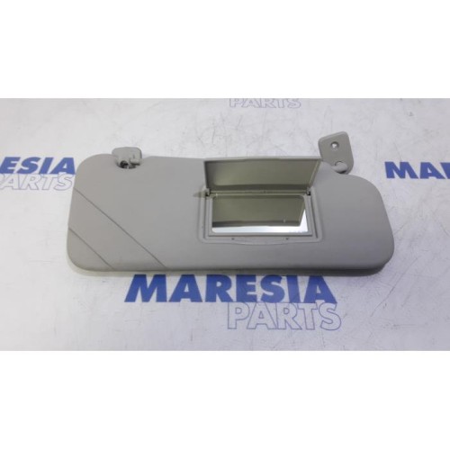 Citroen - C3 Picasso - Sun visor