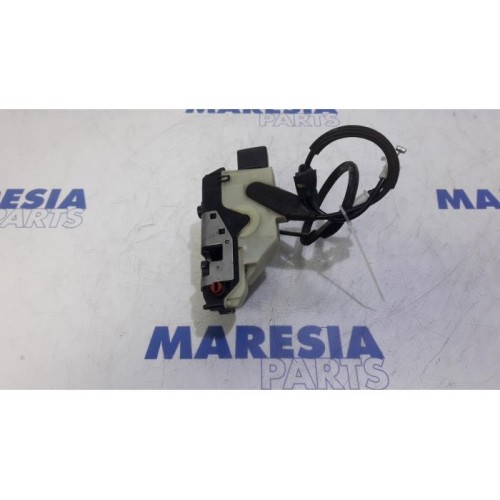 Citroen - DS4 - Rear door mechanism 4-door, right