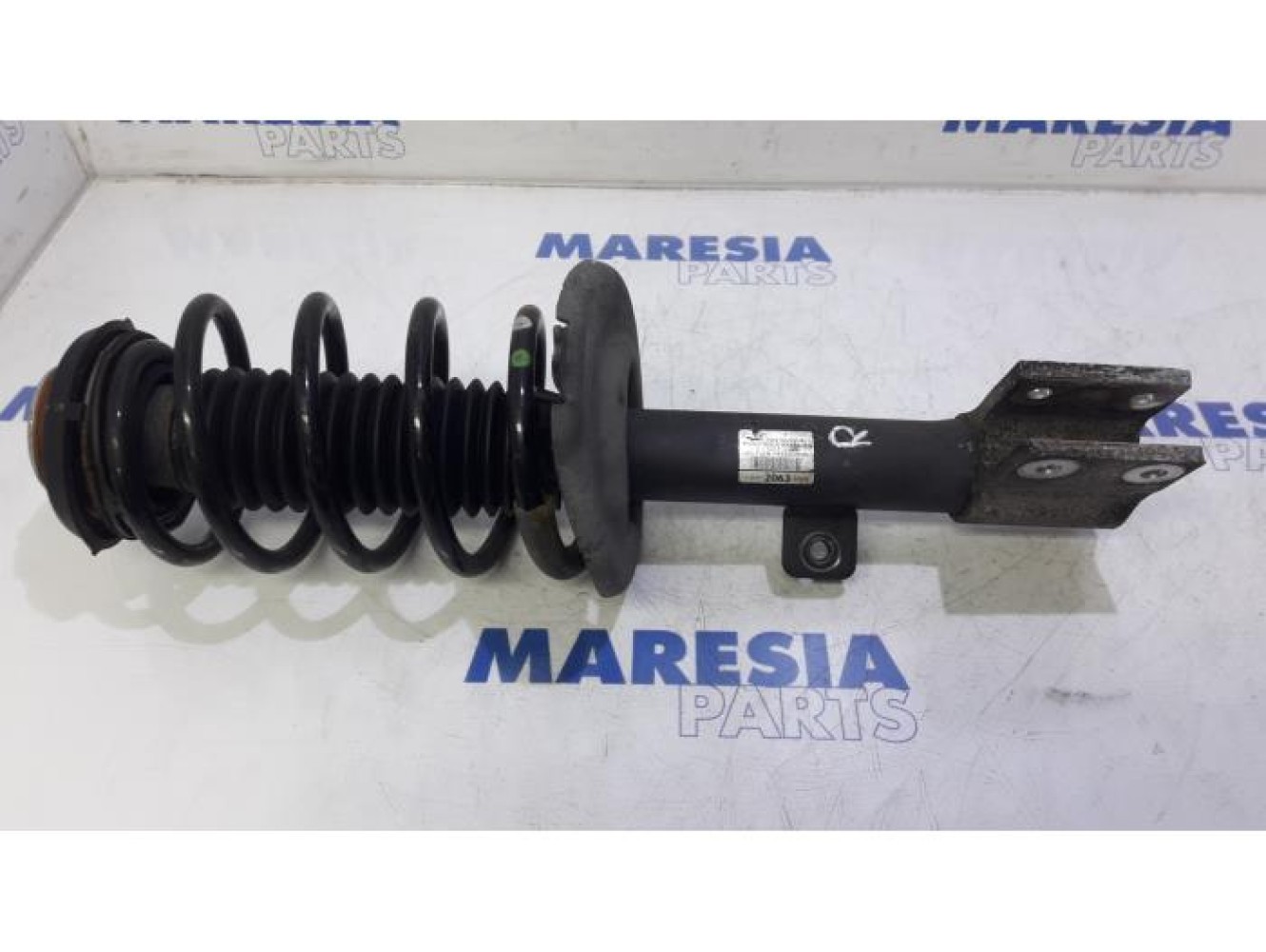 Citroen - DS4 - Front shock absorber rod, right
