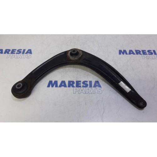 Citroen - DS4 - Front lower wishbone, right