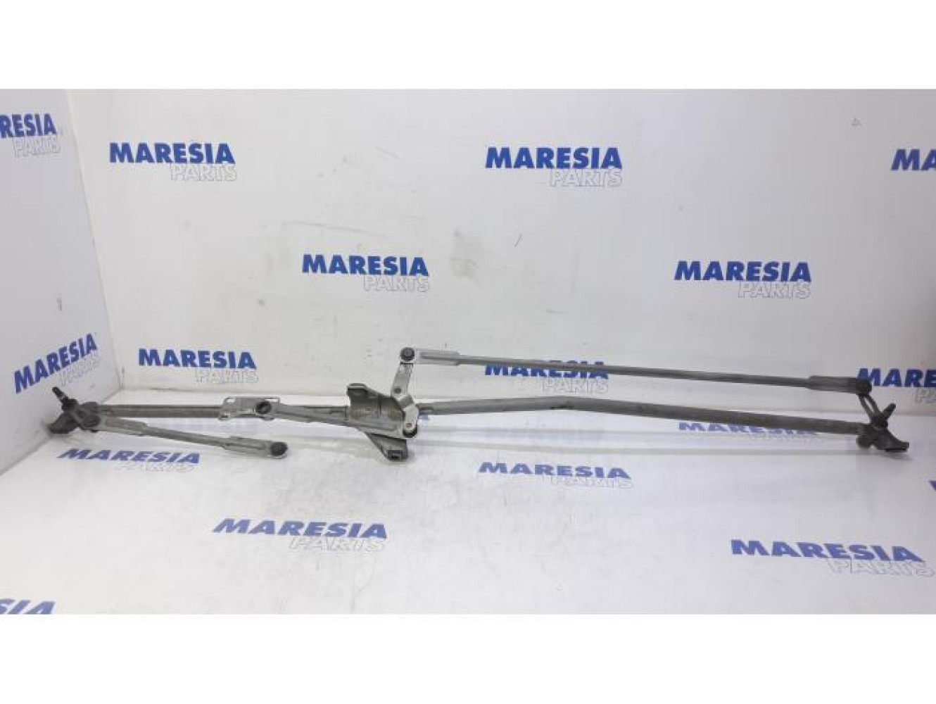 Citroen - DS4 - Wiper mechanism
