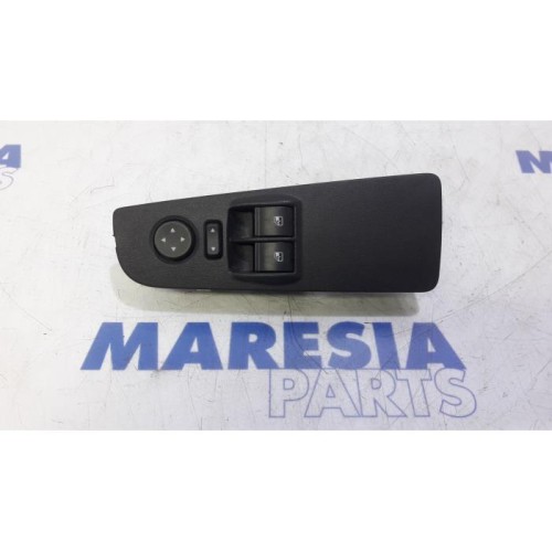 Fiat - Bravo - Multi-functional window switch