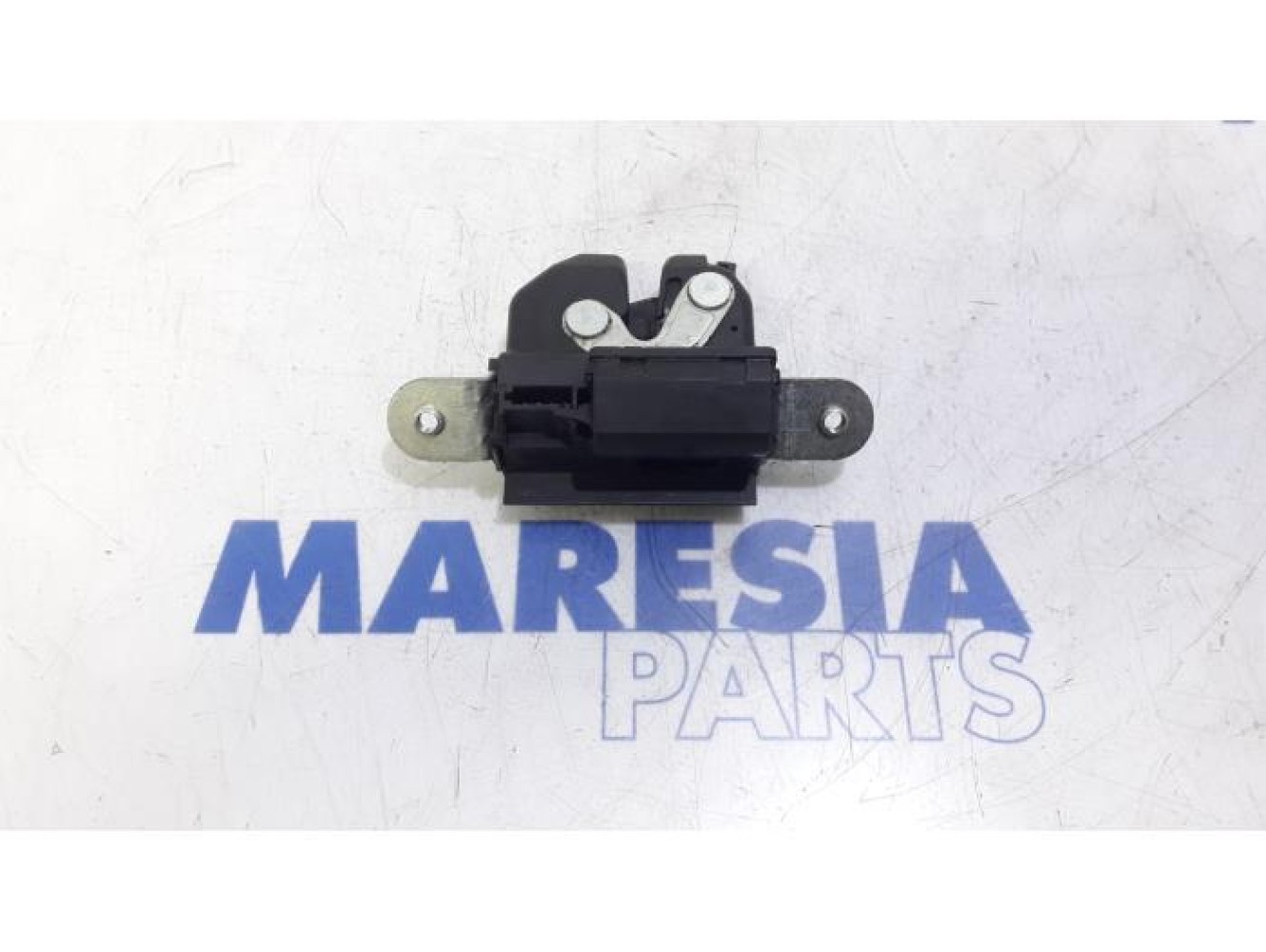 Fiat - Bravo - Tailgate lock mechanism