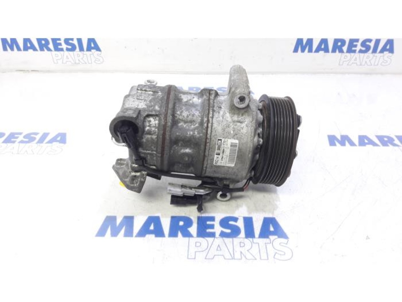 Renault - Megane - Air conditioning pump