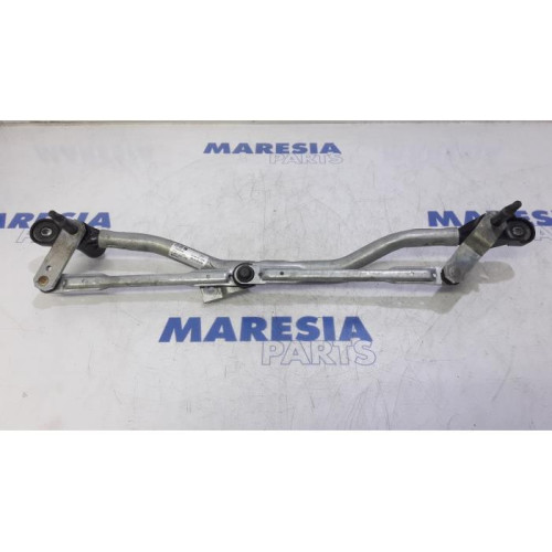 Alfa Romeo - Giulietta - Wiper mechanism