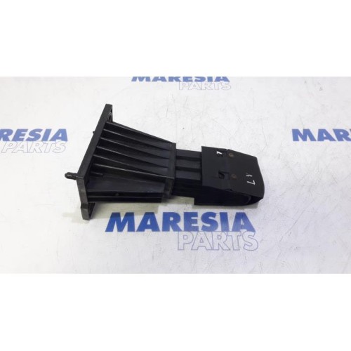 Alfa Romeo - Giulietta - Front bumper bracket, left