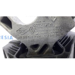 Renault - Megane - Engine mount