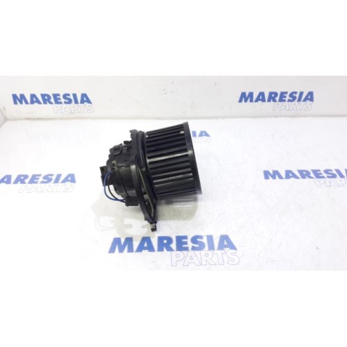 Renault - Megane - Heating and ventilation fan motor