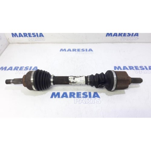 Citroen - C5 - Aandrijfas links-voor