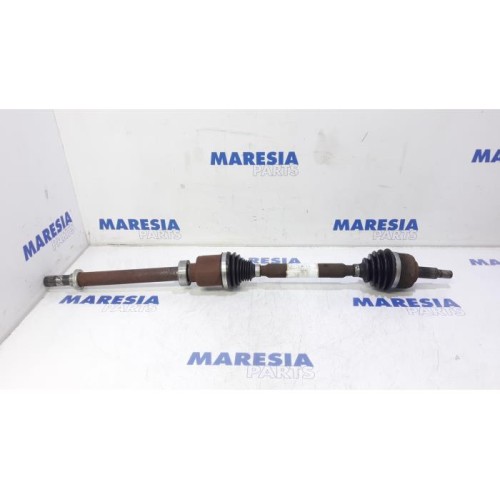 Renault - Megane - Front drive shaft, right