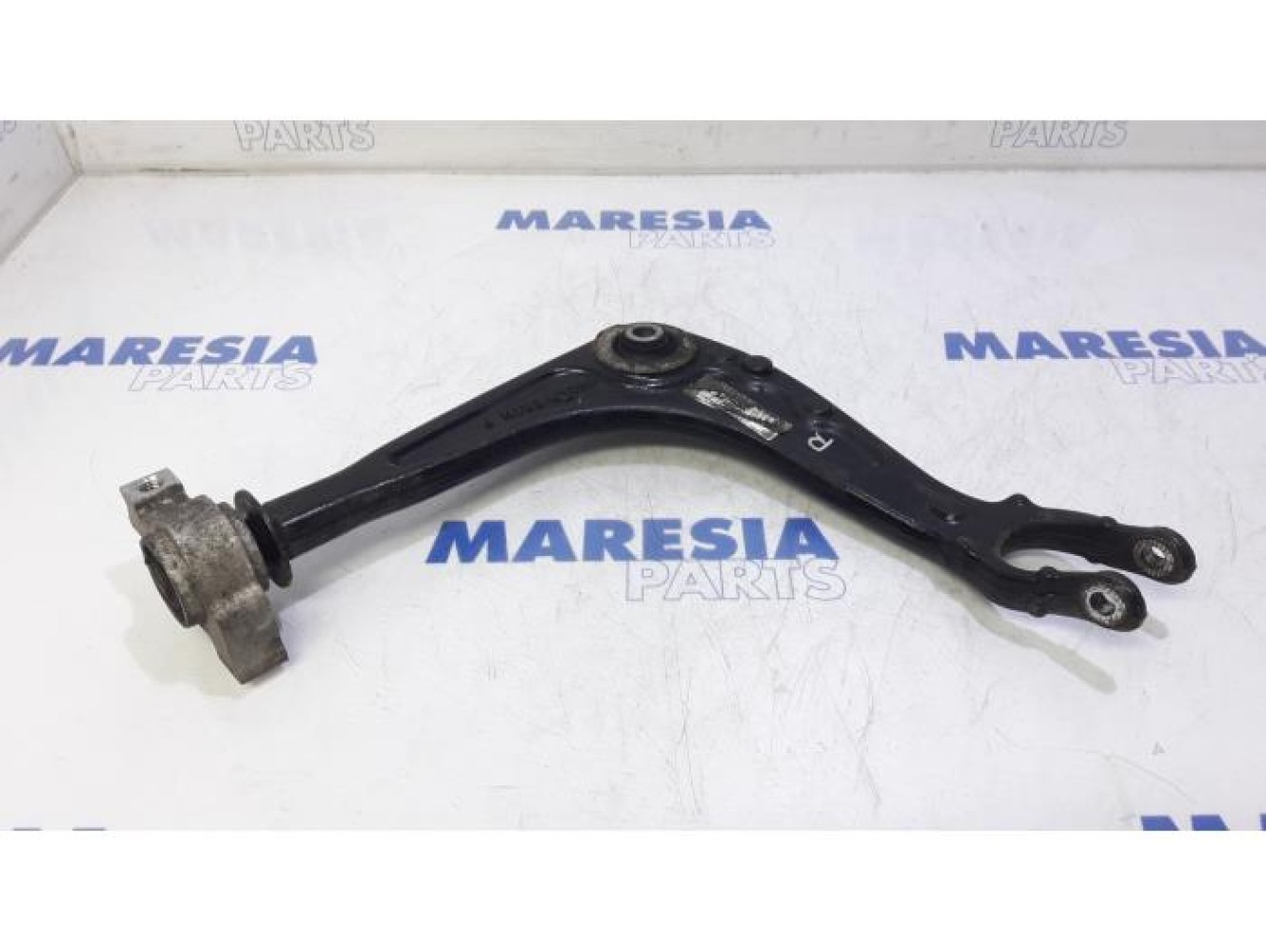 Citroen - C5 - Front lower wishbone, right