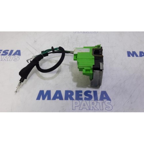 Alfa Romeo - Giulietta - Front door lock mechanism 4-door, right