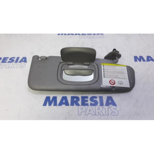 Alfa Romeo - Giulietta - Sun visor