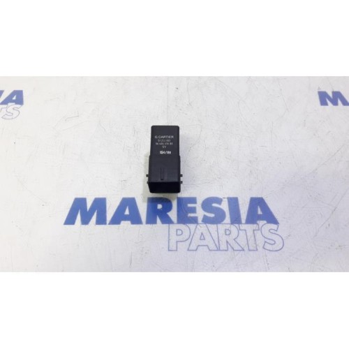 Citroen - C5 - Glow plug relay