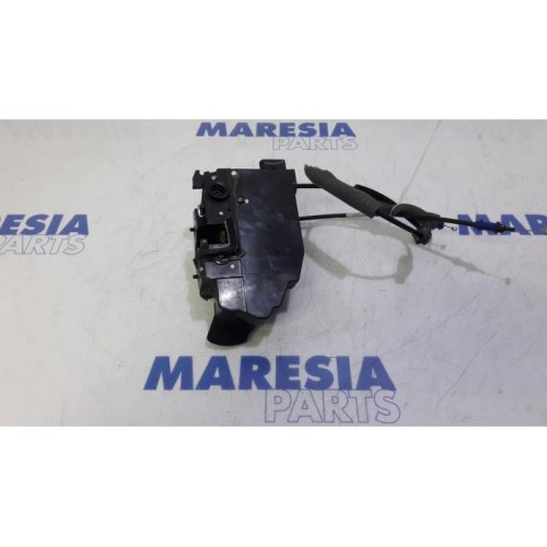 Citroen - C4 Picasso - Front door lock mechanism 4-door, right