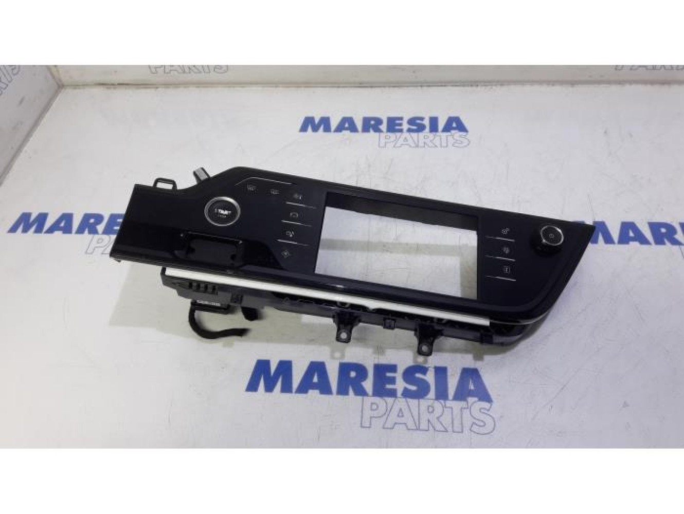 Citroen - C4 Picasso - Multi-media control unit
