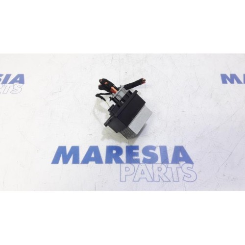 Citroen - C4 Picasso - Heater resistor