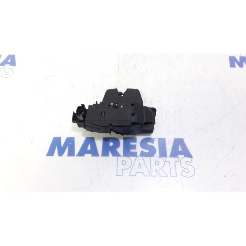 Citroen - C4 Picasso - Tailgate lock mechanism