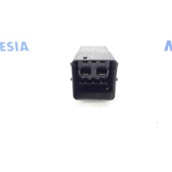 Citroen - C4 Picasso - Glow plug relay